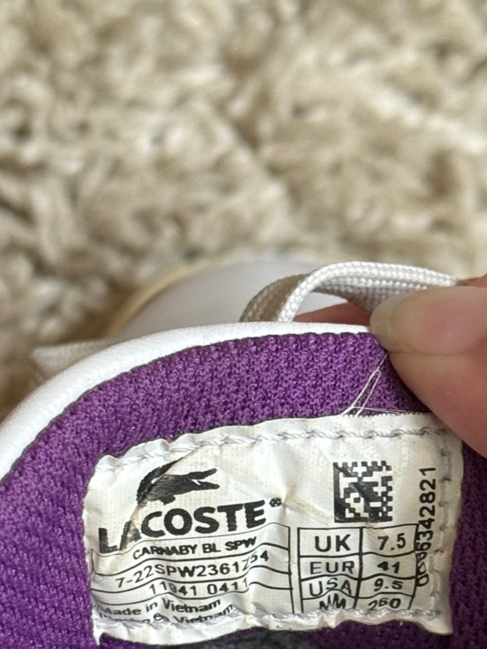 Lacoste White Leather Low-Top Sneakers Purple Chevron Heel Tab Size 9.5 - Picture 3 of 11